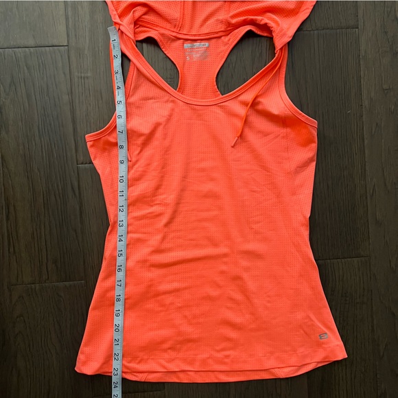 Layer 8 Performance Hooded Tank Top - Picture 12 of 15